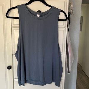 NWT Avocado tank